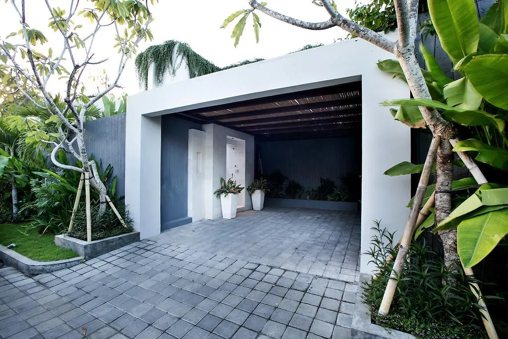 Kedonganan Beach Villa Jimbaran