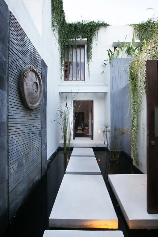 Kedonganan Beach Villa Jimbaran